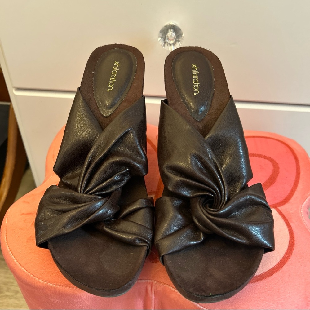 Xhilaration Women's Dark Brown Knotted Mules